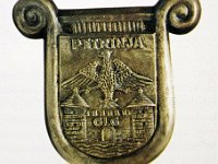 Znak 'GLG Petrinja' koji je 70-ih godina izradio akademski kipar Lovro Findrik